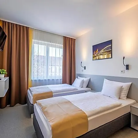 Hotel Arrabona 3*